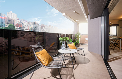 BALCONY